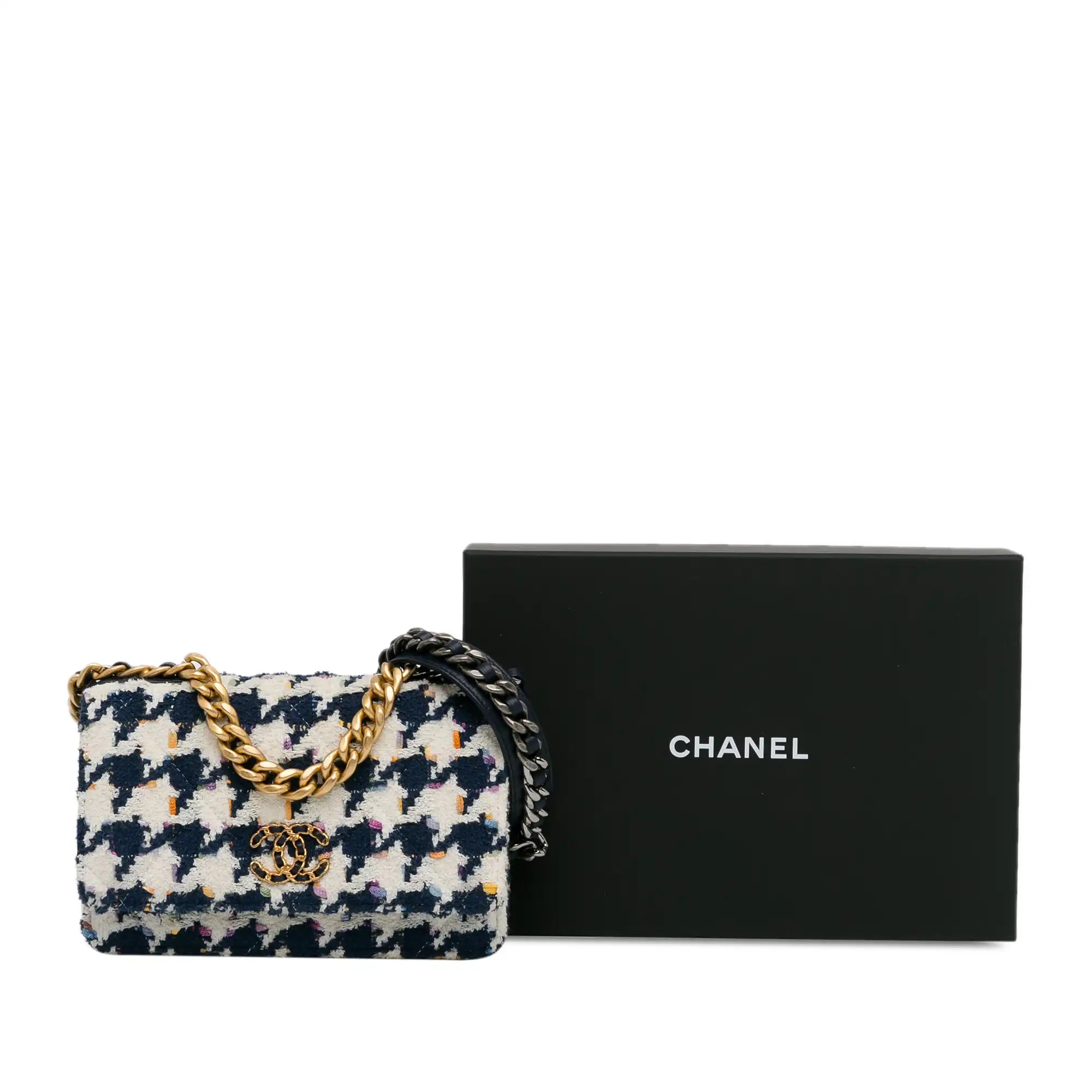 Chanel 19 Wallet On Chain Bicolor Tweed Gold