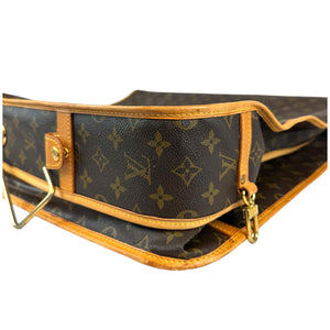 Louis Vuitton Garment Bag Monogram Canvas