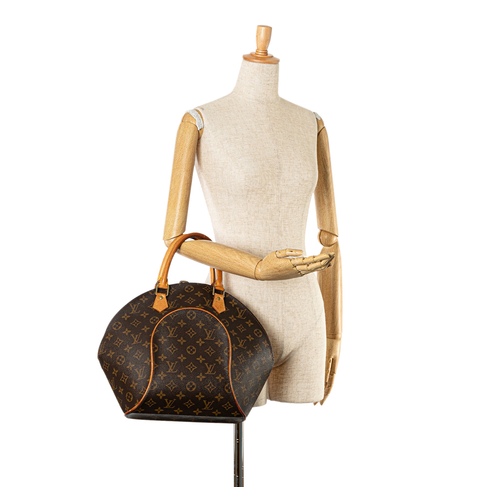 Louis Vuitton Ellipse MM Monogram Canvas