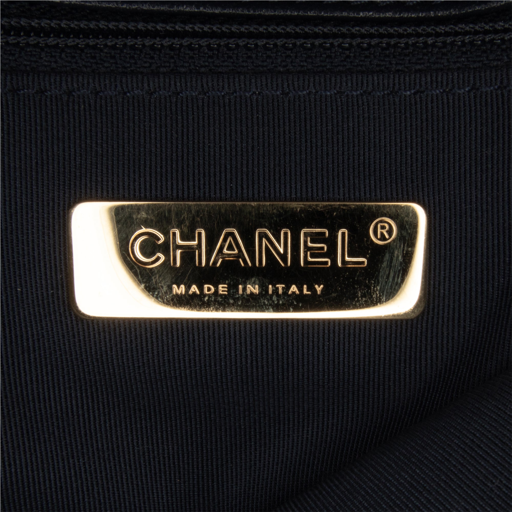 Chanel 19 Flap Bag Medium Black Lambskin Gold